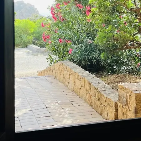 Charming With Garden And Pool Semesterbostad Costa Paradiso