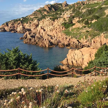 Сasa de vacaciones Charming With Garden And Pool